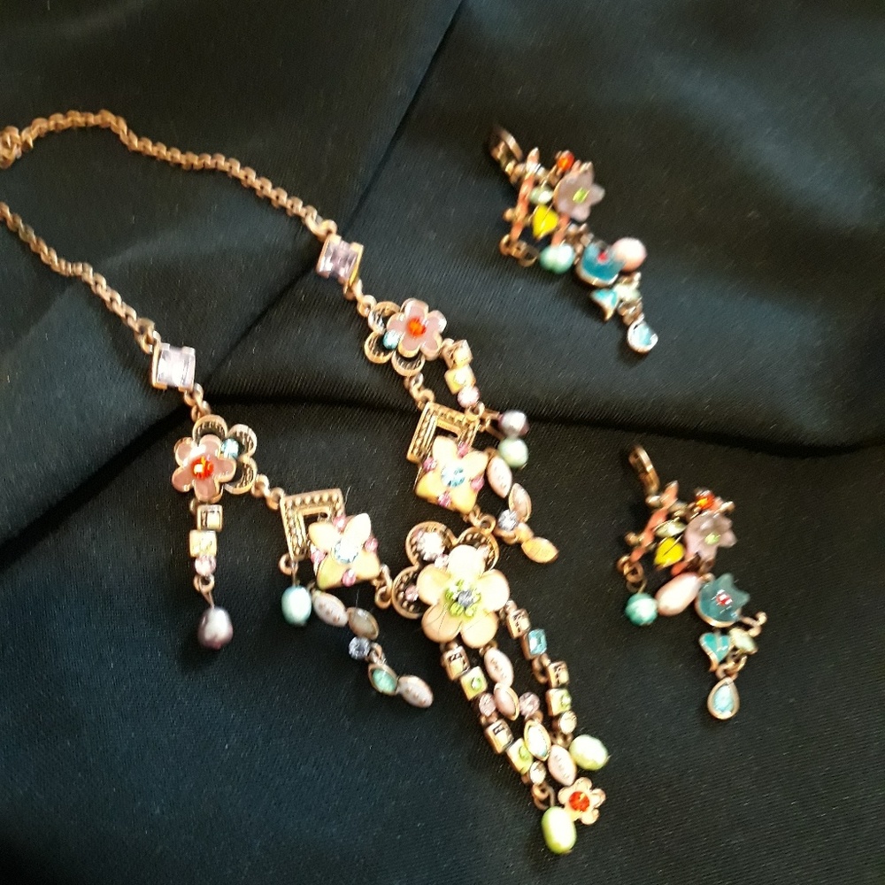 Necklace